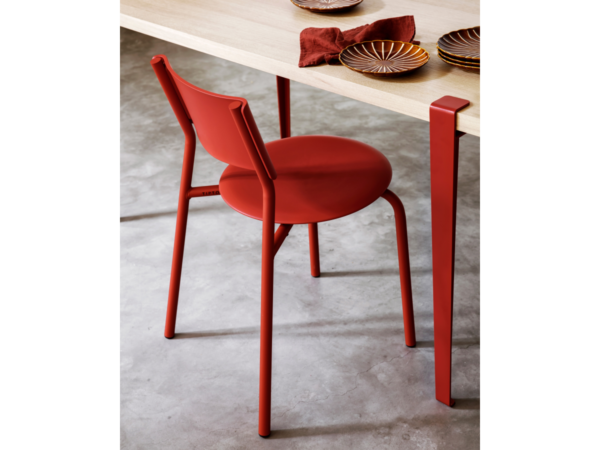 Chaise tiptoe rouge