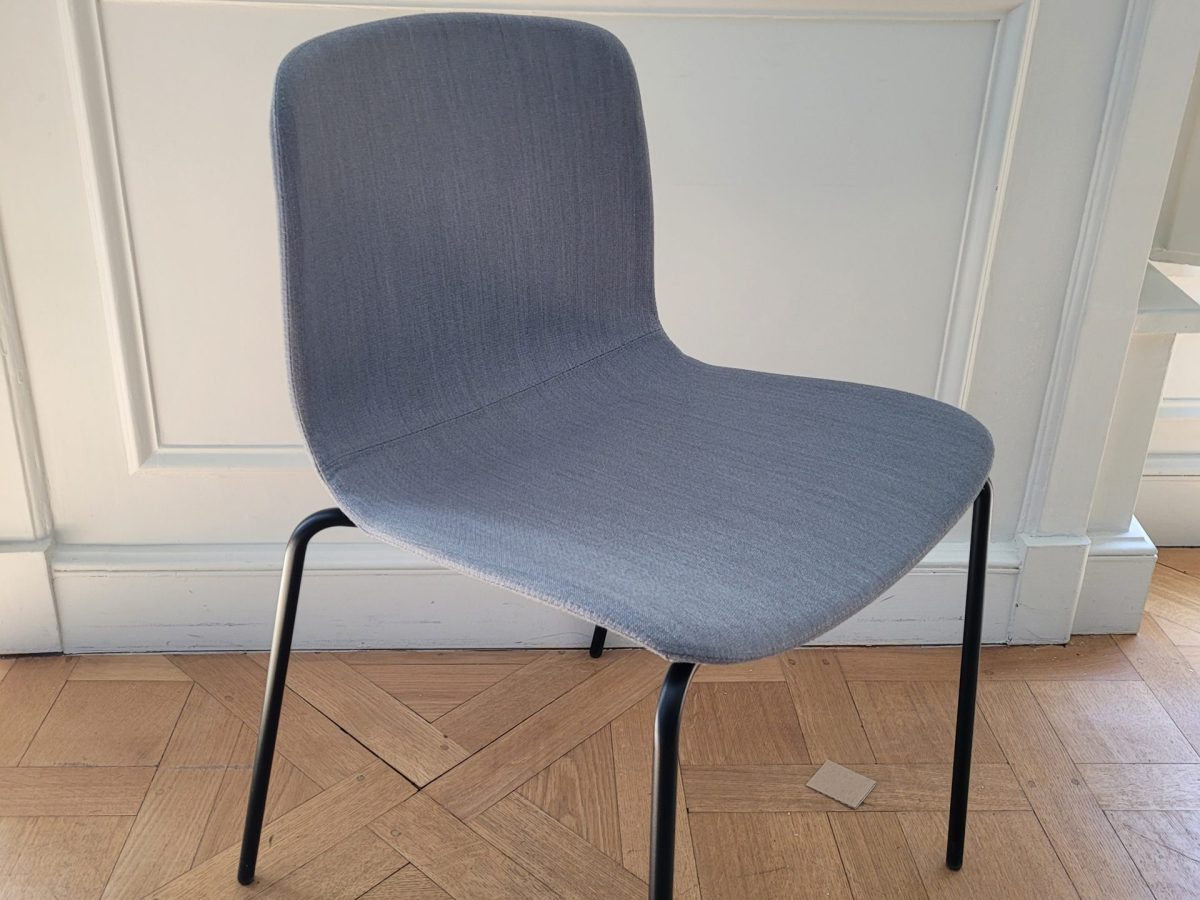 Chaise de réunion empilable tissus gris/pied noir DESIR - OCCASION – Image 3