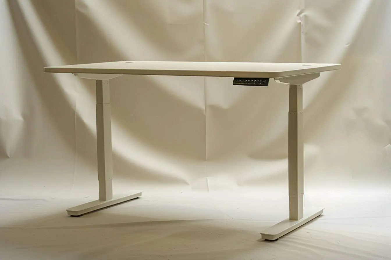 En quoi les politiques de retour en ligne facilitent-elles l'achat d'un bureau ergonomique d'occasion ?