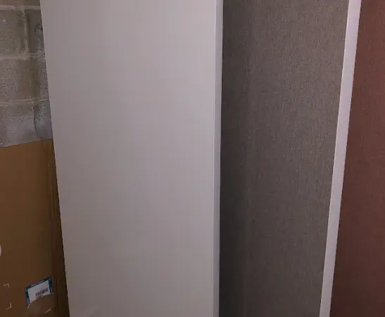 Tableau acoustique REANA 80x190 gris/blanc à roulettes - OCCASION – Image 3