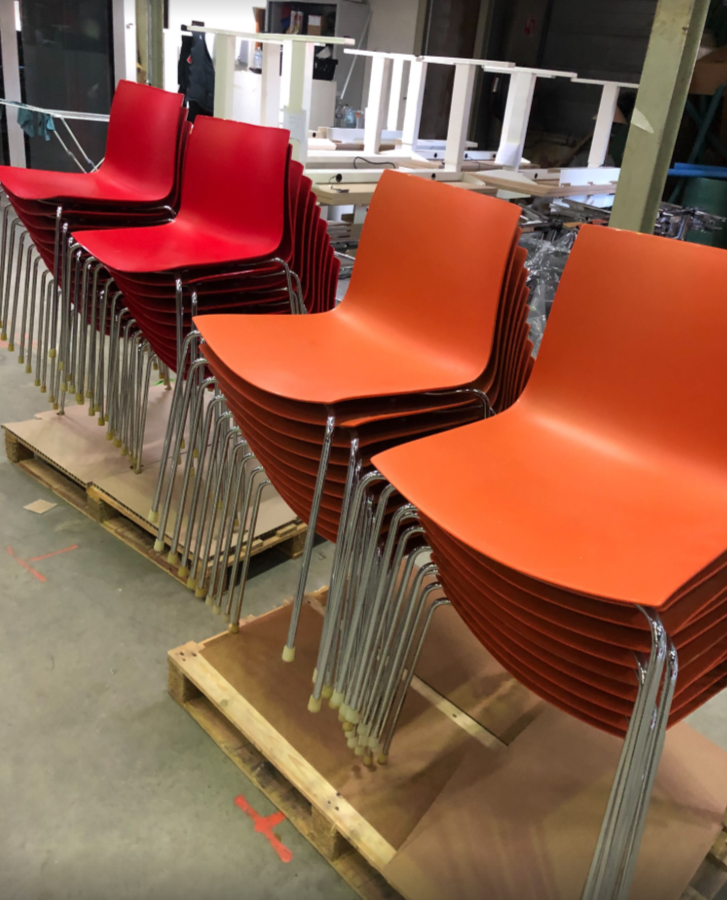 Chaise de réunion Catifa by ARPER rouge RELAX - OCCASION – Image 3