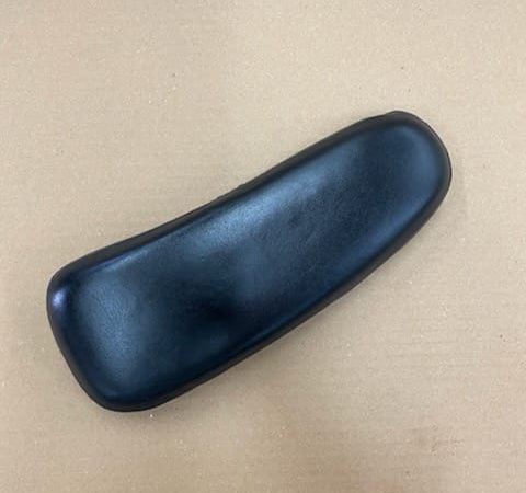 Paire de pads d'accoudoirs en cuir noir pour fauteuil AERON - OCCASION – Image 2