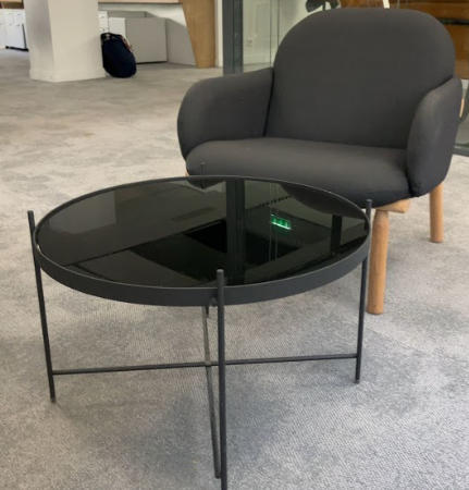 Table basse en verre et pieds noir JOBI - OCCASION – Image 2