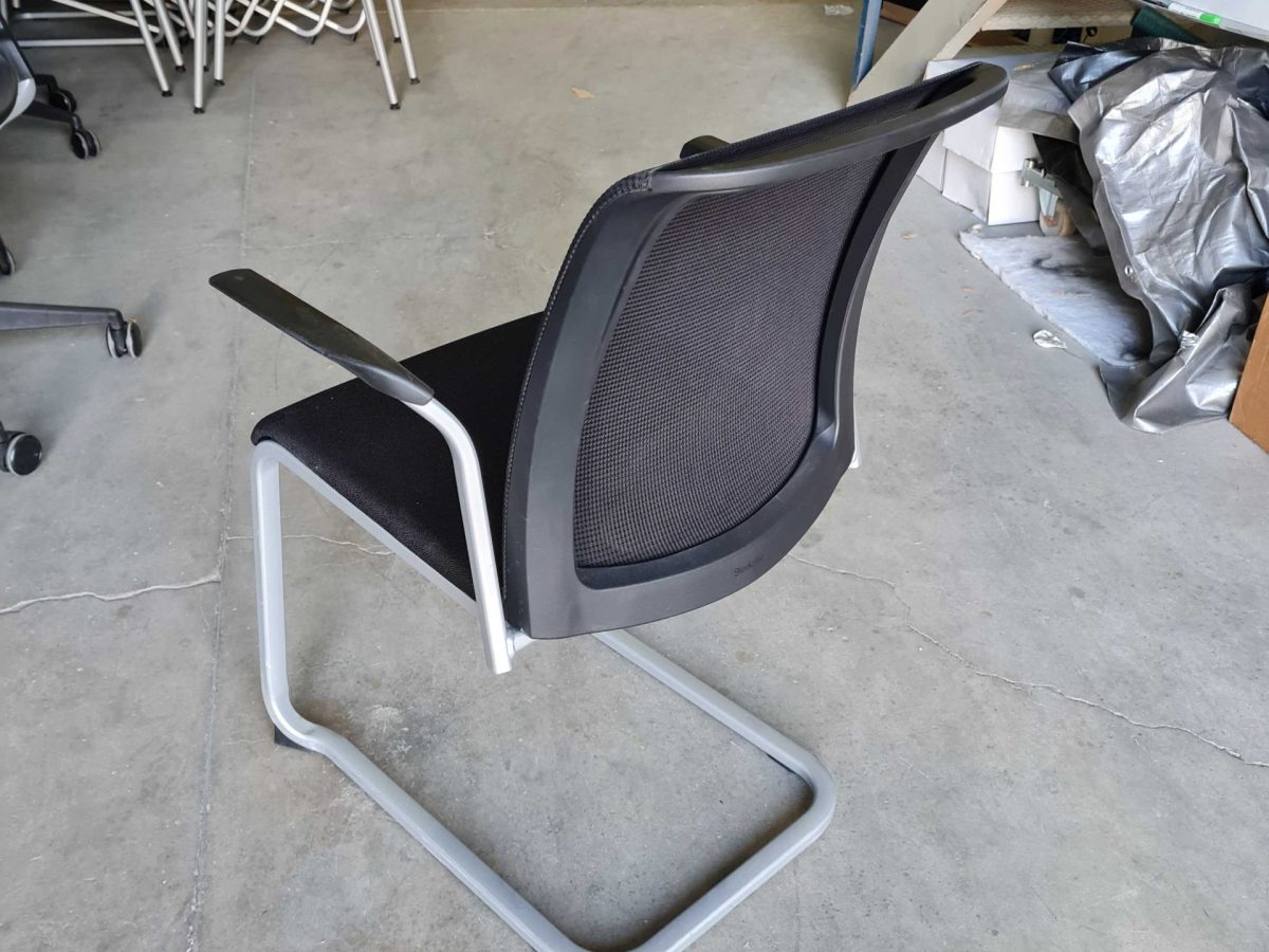 Chaise luge Steelcase noire PARIS - OCCASION – Image 3