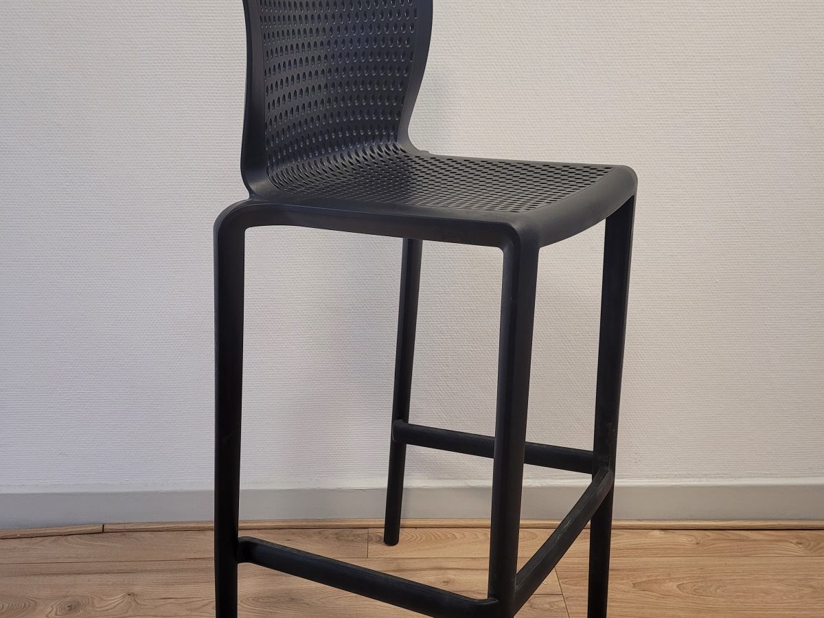 Chaise haute empilable DOCKER DISQUE noire - OCCASION – Image 3