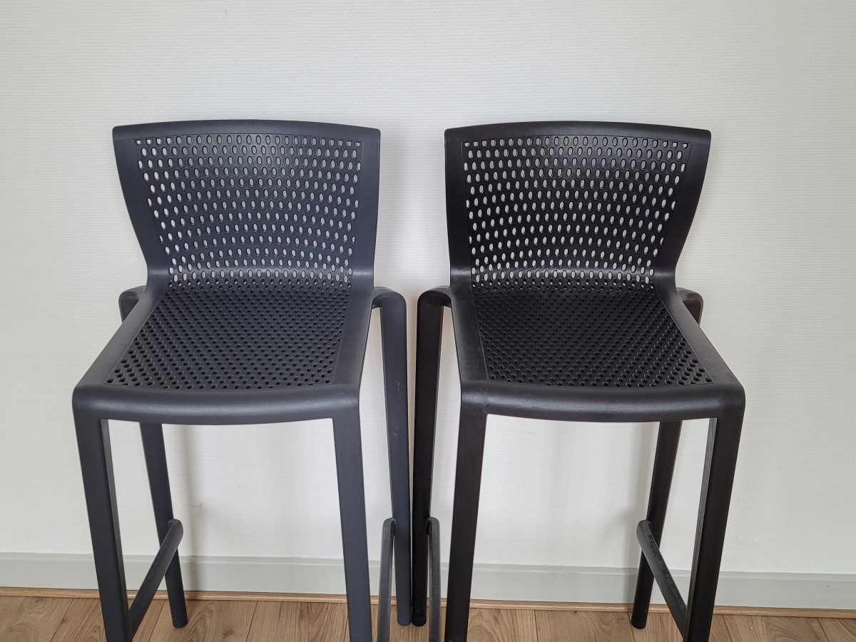 Chaise haute empilable DOCKER DISQUE noire - OCCASION – Image 8